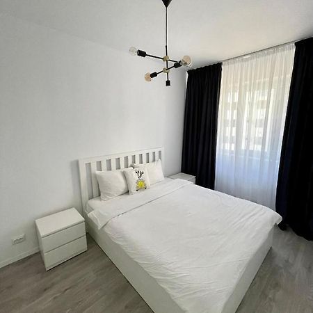 Cozy 1 Bedroom Apartment Oradea Dış mekan fotoğraf