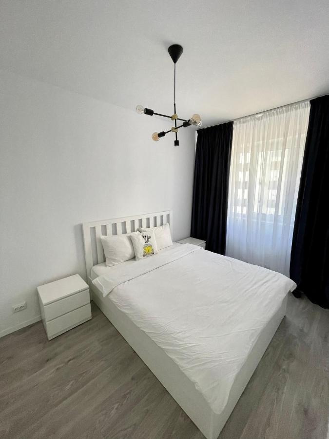 Cozy 1 Bedroom Apartment Oradea Dış mekan fotoğraf