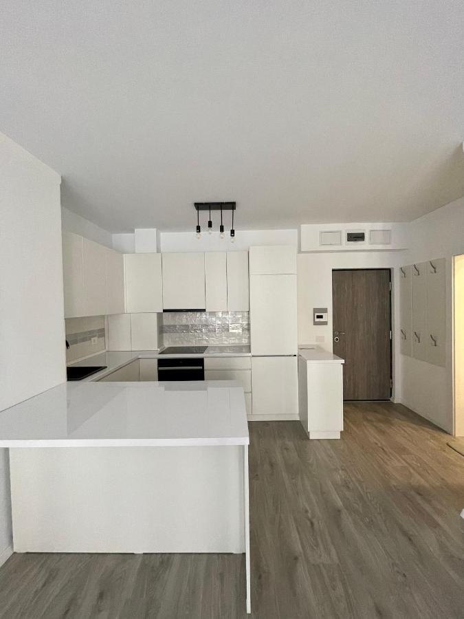 Cozy 1 Bedroom Apartment Oradea Dış mekan fotoğraf