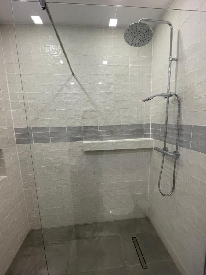 Cozy 1 Bedroom Apartment Oradea Dış mekan fotoğraf